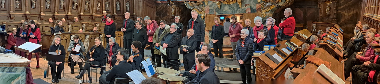 Gruppe der beiden Chöre